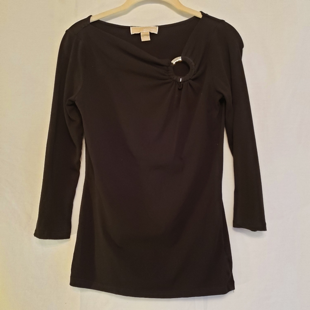 😍Michael Kors Black Top😍